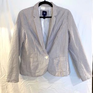 ✨ Seersucker blazer by Gap